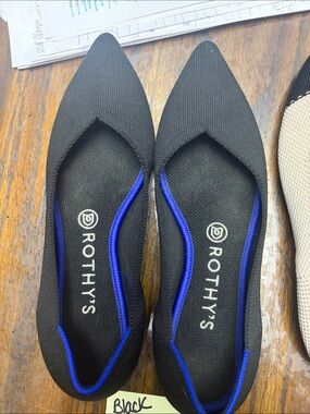Rothy's Black Pointed Knit Flats with Blue Trim 8.5